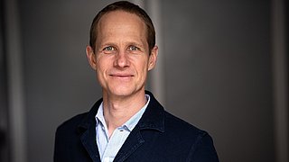 Portrait von Dr. Severin Beucker 