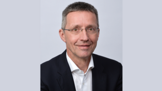 Portrait von Prof. Dr.-Ing. Bert Oschatz 