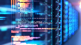 3D-Illustration eines Serverraums mit Datenknoten – Big Data und Cloud-Computing.